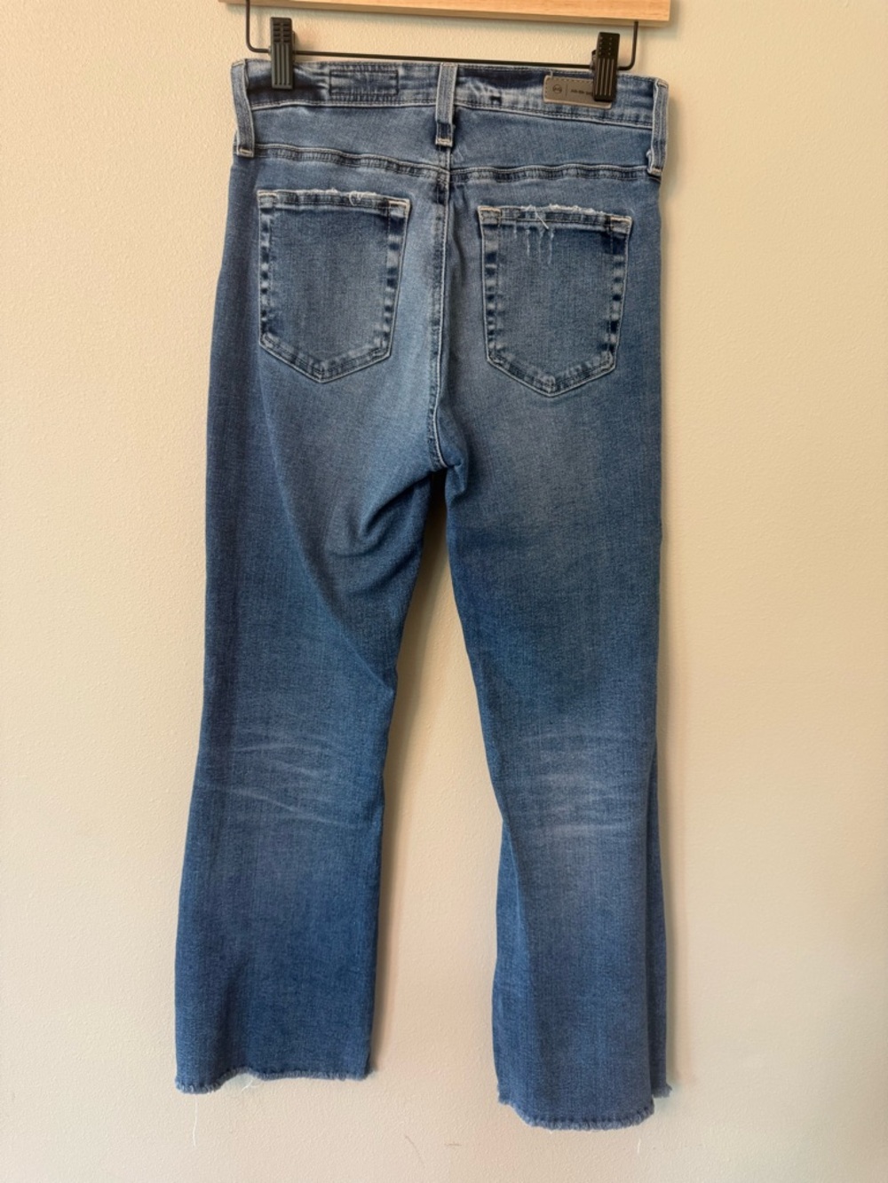 AG Jeans Mari Mid Rise Straight Crop Size 26 Medium Wash - Picture 7 of 13